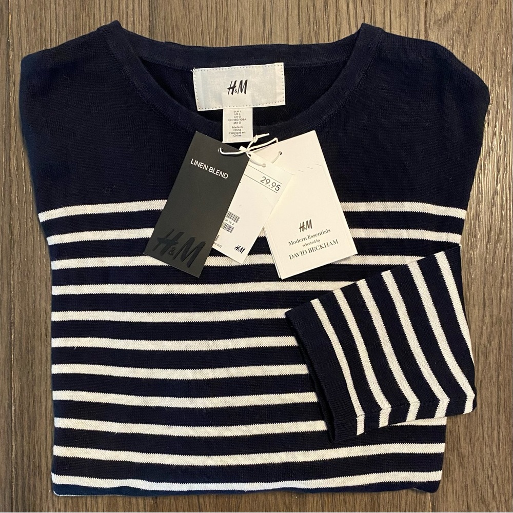H&M Modern Essentials by David Beckham, linen blend long sleeve sweater!